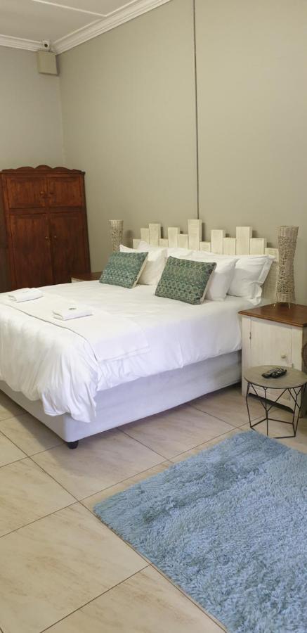 Stoep Cafe Guest House Komatipoort Exterior photo